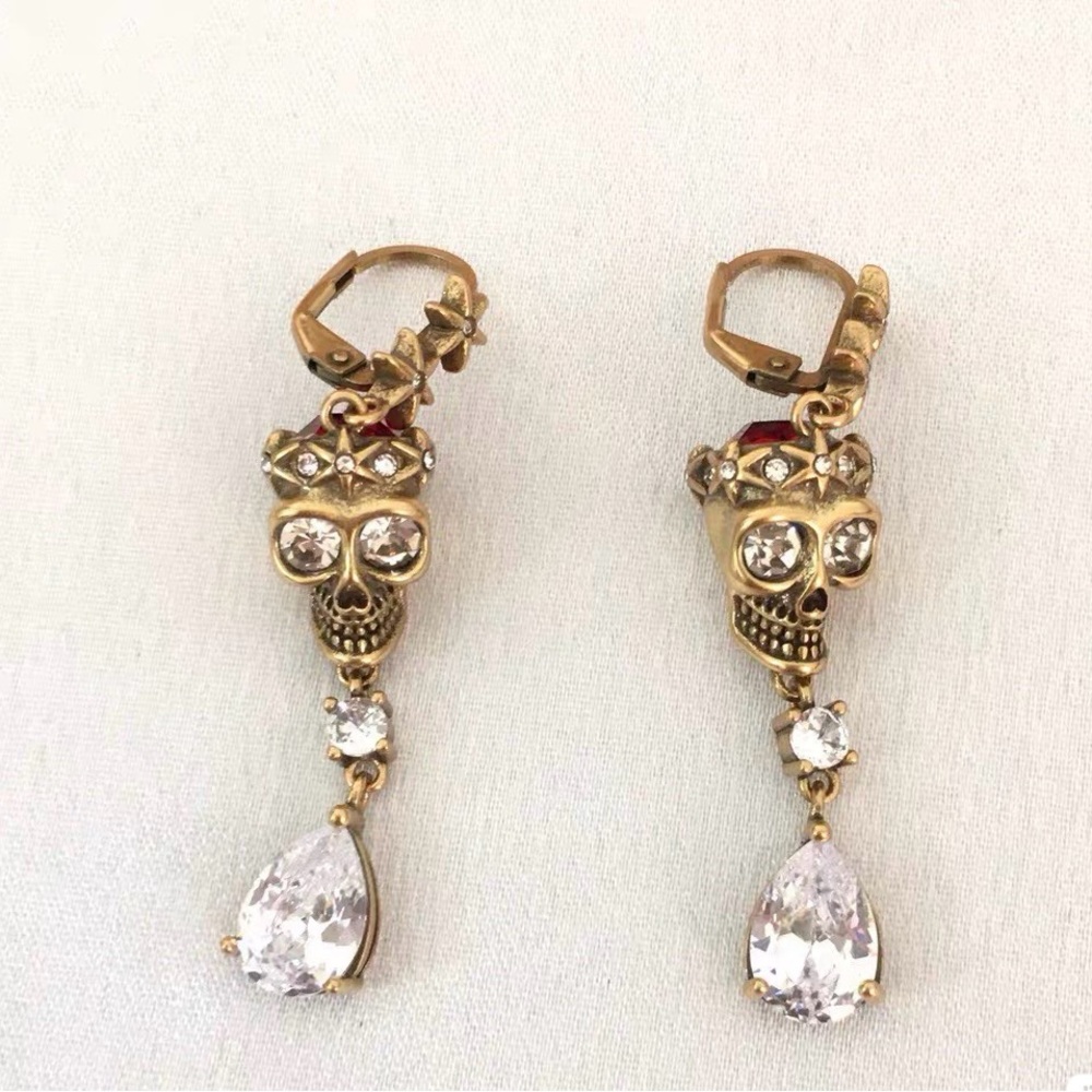 alexdander Macqueen Skull Earrings